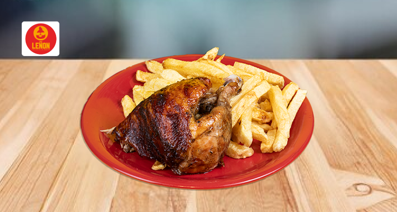 1⁄4 de pollo a la brasa con papas fritas. Precio regular S/21.00